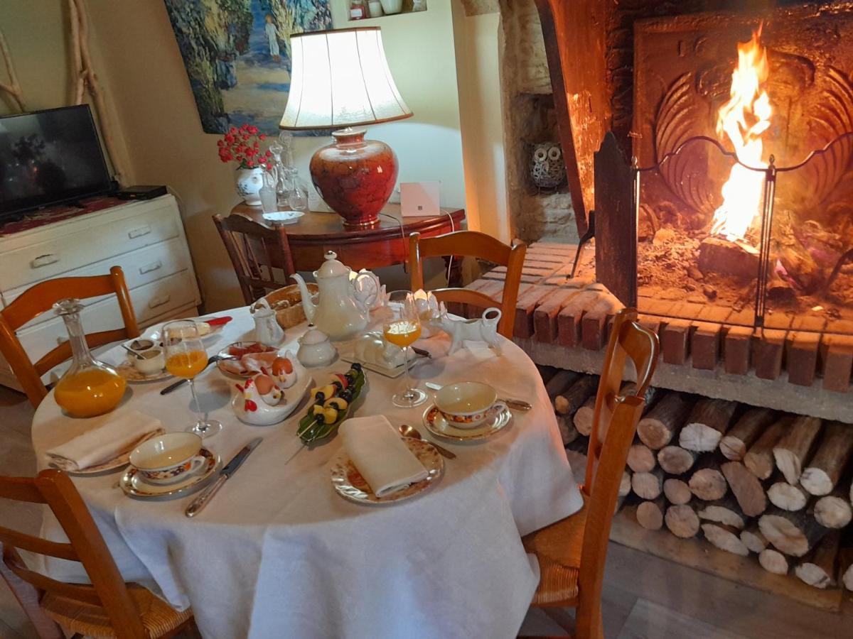 Aux Glycines Bed and Breakfast Marcilly-Ogny Eksteriør billede